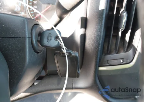 2018 Chevrolet Silverado 1500 2Lt из США, поврежденный, VIN 3GCUKREC2JG567228